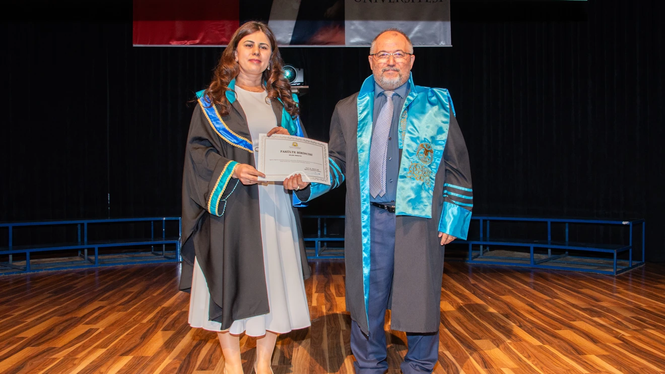 Selçuk Üniversitesi Eğitim Fakültesi Mezuniyet Töreni yapıldı